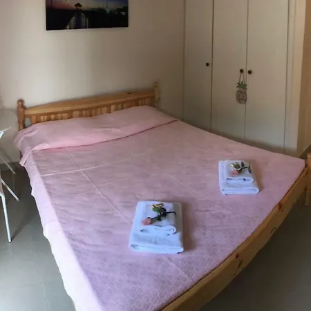Tessi's Daire Nea Iraklitsa